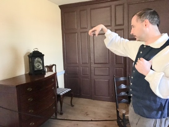 dickinson traveling clock